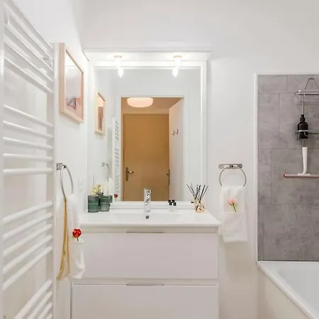 Apartment Agape By Kleidos -disney A 10min, T2 , 4p, Parking Gratuit Et Terrasse Magny-le-Hongre
